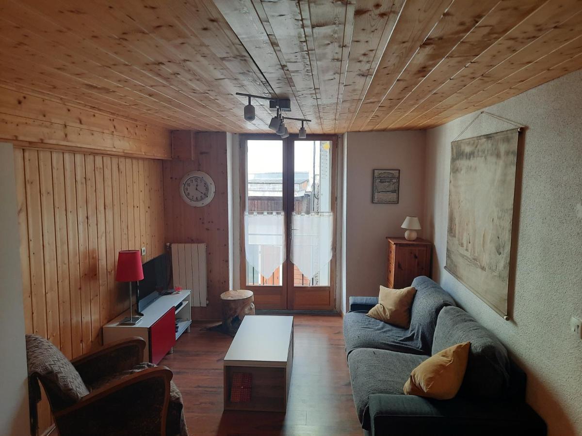 Le Cocon Apartment Bagneres-de-Luchon Exterior photo