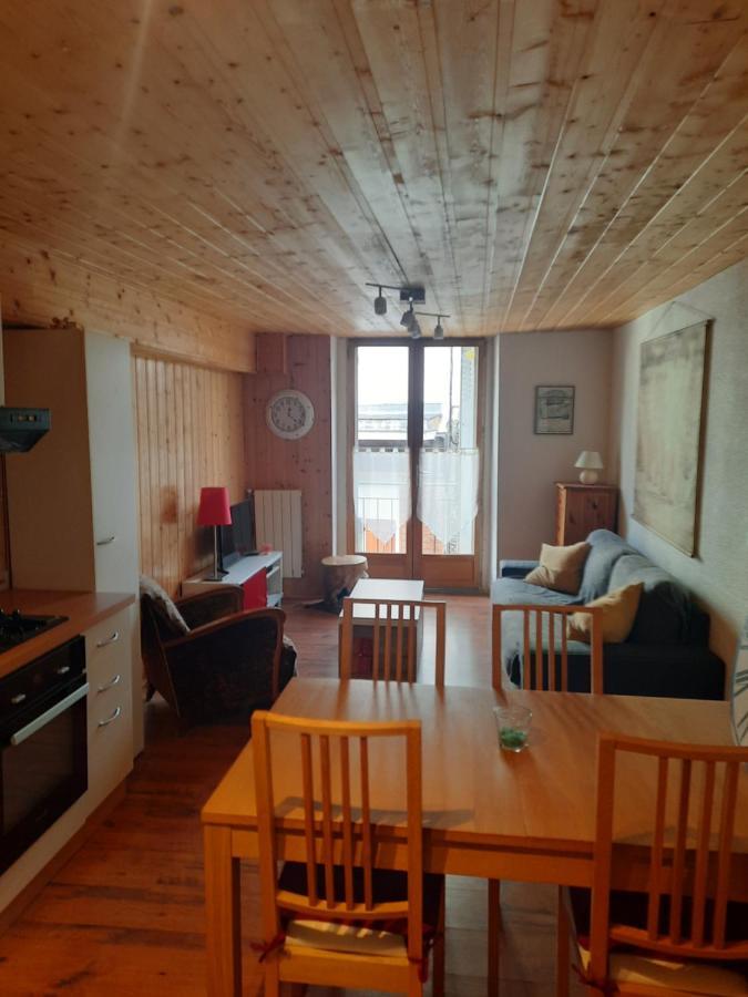 Le Cocon Apartment Bagneres-de-Luchon Exterior photo
